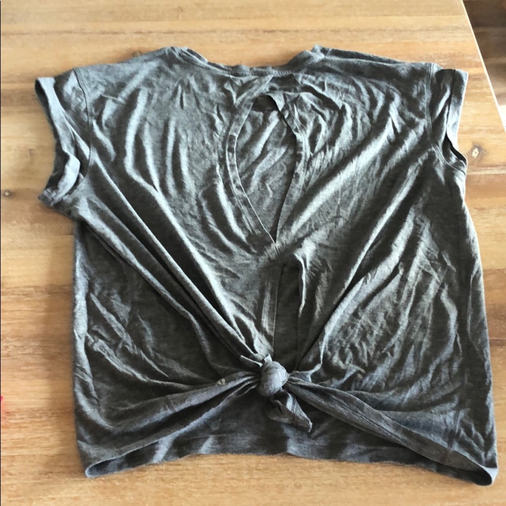 Tie Back grey lululemon tee